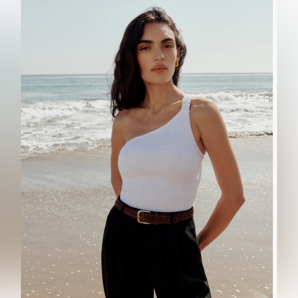Reformation Holly Linen Top- white